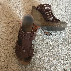 Mia brown wedges